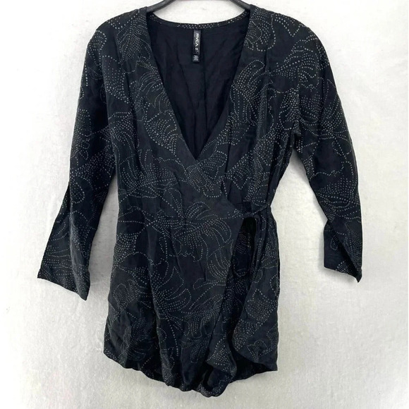 RVCA Pants - RVCA Romper Women's Sz XS Black Tropical Leaves Wrapped V-Neck 3/4 Sleeves